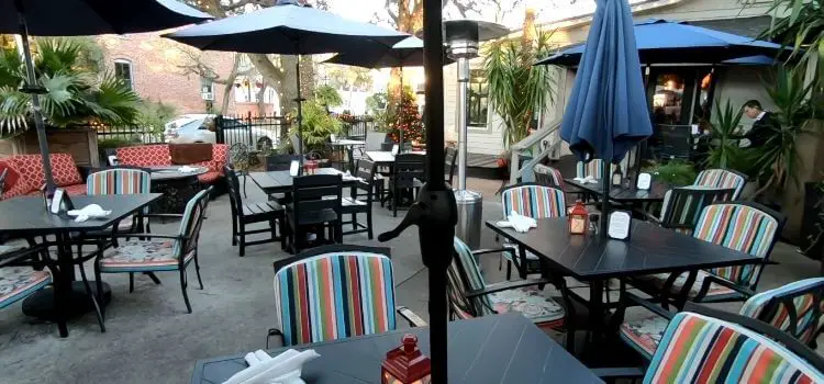 The Patio at 5th and Ash Restuarant Amelia Island