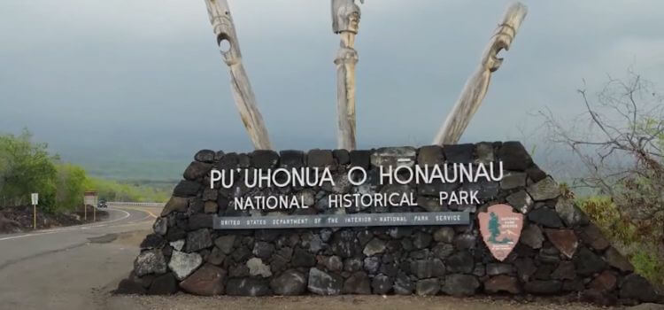 Pu'uhonua o Honaunau National Historical Park