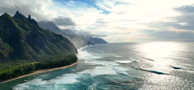 Makua Beach (Tunnels Beach) Snorkeling Spots in Kauai